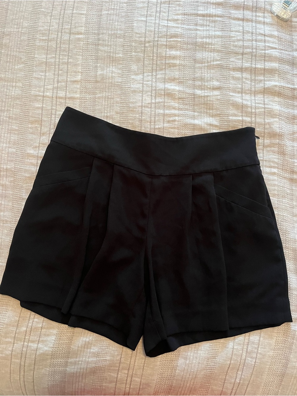 LOFT High-Rise Black Pleated Women’s Shorts
